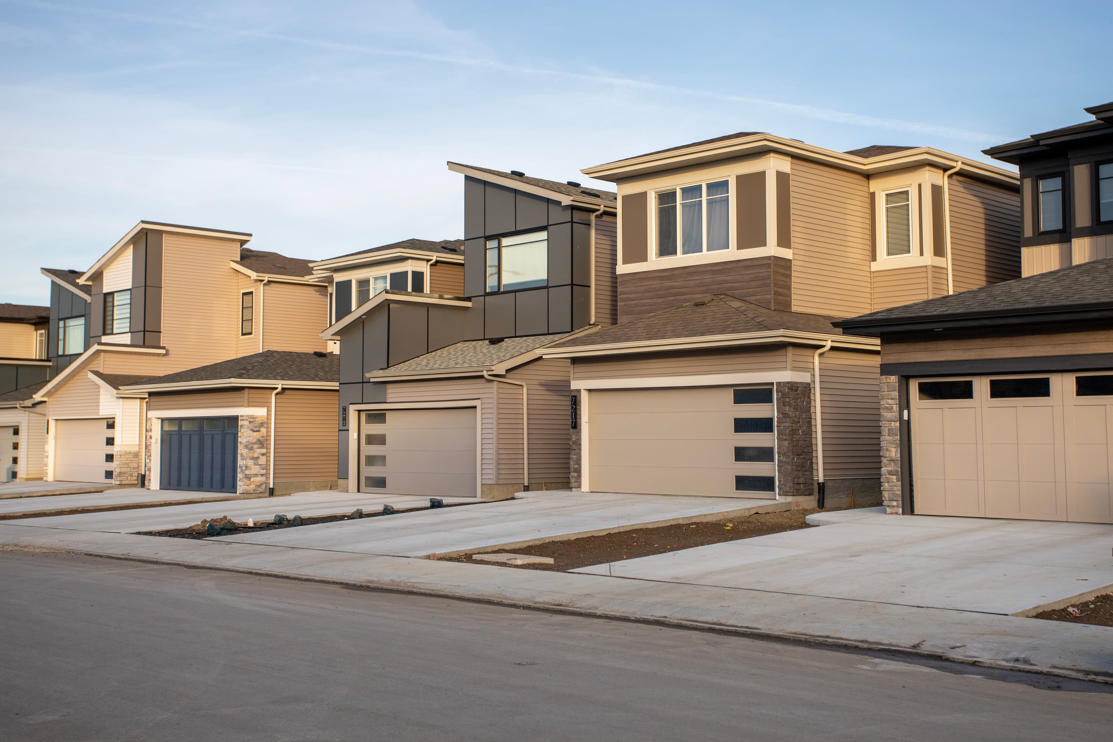 Residential architectural photography of an Edmonton-metro home, by Blake Dahl